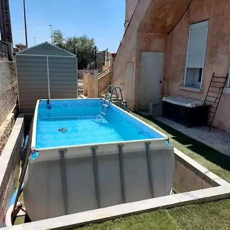 De Piscine 8 Couchages *